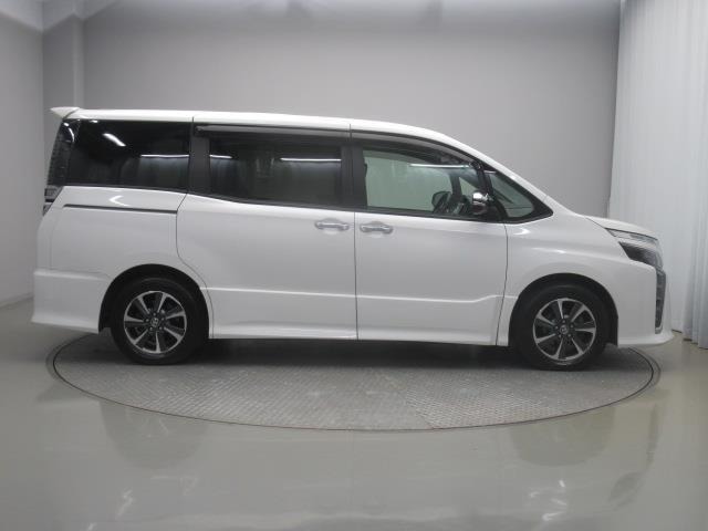 おすすめの一台です。どうぞご検討ください！スタッフ一同お待ちしております！