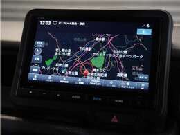 【ナビゲーション】起動までの速度と地図を検索する速度が最大の魅力。初めての道でも安心・快適なドライブをサポート出来ます。操作も簡単で、ストレスフリーなドライブを提供。