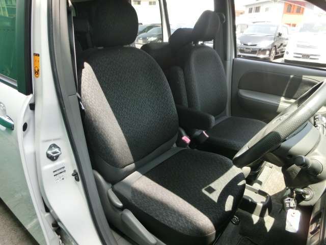 ☆運転席シート☆車内不快な匂い御座いません☆