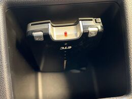 【ETC】高速道路の料金所をストレスなく通過！話題のスポットやサービスエリアに多い「スマートIC」利用時は必須のアイテムです。当店でセットアップを実施、ご納車当日からすぐにご利用いただけます！