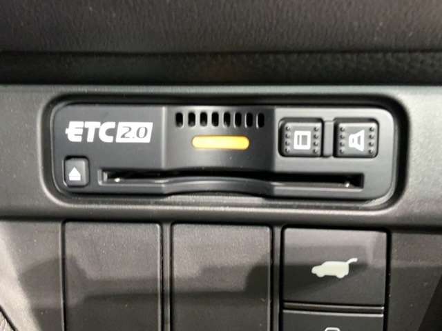 いまや快適なカーライフに欠かせないETCが付いています。