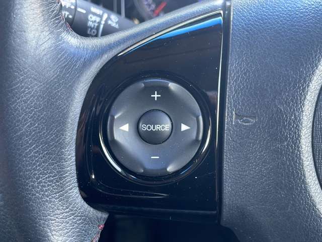 【運転席操作部】快適なドライブを楽しむための機能が装備されています！運転席から触れるので、使いやすいです！除菌プランいれていただくと、さらに清潔で安心していただけます！