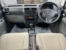 インパネ周りもすっきりしています！