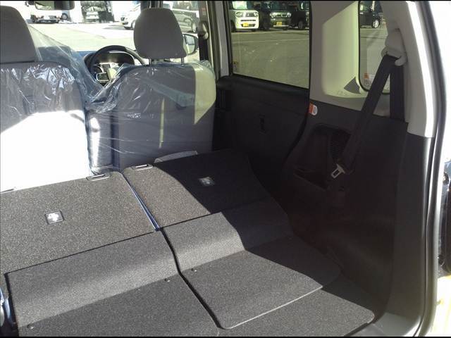 キッズルーム完備。ご家族でゆっくりおくつろぎ下さい！メンテナンス等でお待ちの際も店内でゆっくり過ごせます