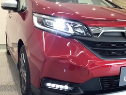 【LEDヘッドライト】ディスチャージヘッドライト（HID）と同等の明るさで、夜道や雨天走行が明るく視界良好！！　フォグライトも装備で、安心感さらにUPです♪安心ドライブを楽しんで下さい♪