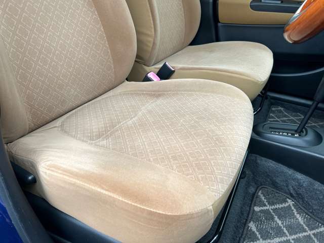シートも大きな汚れやダメージはございません。納車前に改めてクリーニングも可能となっております。