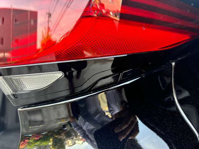 クルマの写真はできる限りたくさん掲載しています！中古車なので外装の細かいキズや内装のシート状態、パネルやオーディオ周りもたくさん撮影しております！