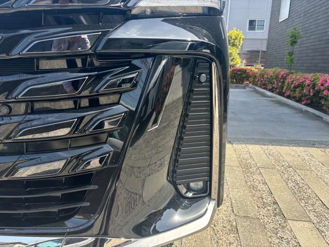 クルマの写真はできる限りたくさん掲載しています！中古車なので外装の細かいキズや内装のシート状態、パネルやオーディオ周りもたくさん撮影しております！