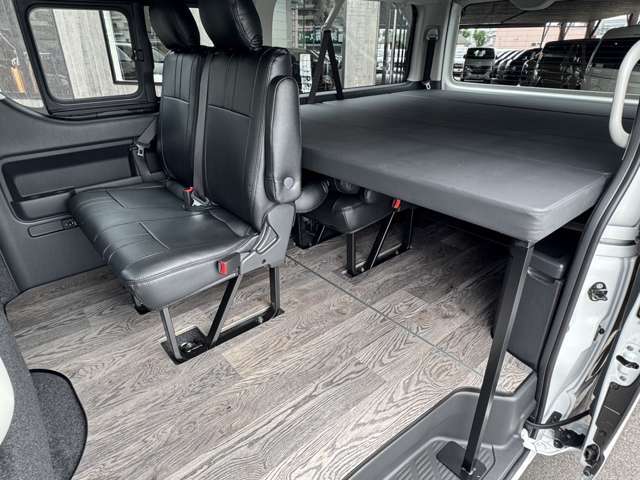 新車未登録/4列10人乗り/アルパインBIG-X/後席モニター/床張りキット/シートカバー/ベットキッド/電動スライドドア/パノラミックビューモニター/デジタルインナーミラー/キャンピングカー