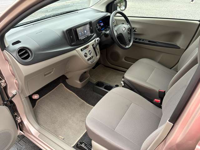 【一般店】前オーナー様⇒買取店⇒オートオークション⇒販売店⇒新しいオーナー様　【当社】前オーナー様⇒オートレッツ⇒新しいオーナー様　この仕組みで当店では【安心】と【お得】を追及させて頂いております