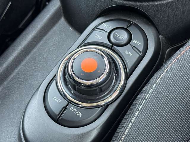メンテナンスパックはご購入時だけのお得な点検・整備パック(有償)。点検コースと車検コースがございます。詳しくは店舗コーディネーターまでお問い合わせ下さい。