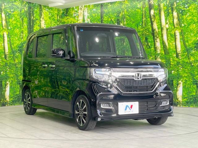 大好評のボディコーティング「弾スプラッシュコート」もご納車までに施工可能。通常のガラスコートと異なる、耐久年数6年の無機質ガラスコーティングが、ボディをキレイな状態に保ってくれます。