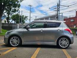 当店はストックヤードに保管している車輛もございます。お待たせせずにご見学できますように、ご来店前にご連絡いただけると幸いです♪