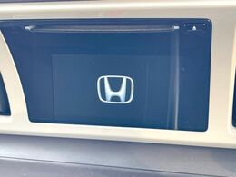 【ディスプレイオーディオ】視認性が高いディスプレイオーディオを装備♪操作性も良好で直感的なソース選択が可能です。