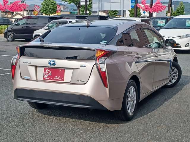 ☆車検・点検整備☆タイヤ交換☆バッテリー交換☆各種部品販売☆ご納車後のアフターサービスも充実♪安心を第一に考えて営業しております。