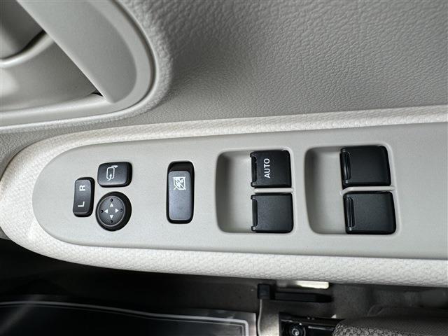★自動車保険もお任せ★　保険の専門店【保険のはなこ】には専門の知識を持ったスタッフとあいおいニッセイ同和損保・東京海上日動保険・損害保険ジャパンの3社取り扱いで任意保険もお気軽にご相談ください！！