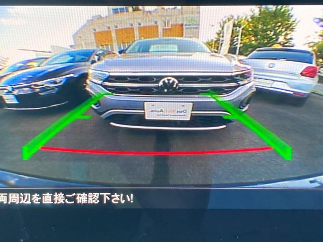 リアビューカメラ内蔵で、狭い駐車場も安心です。