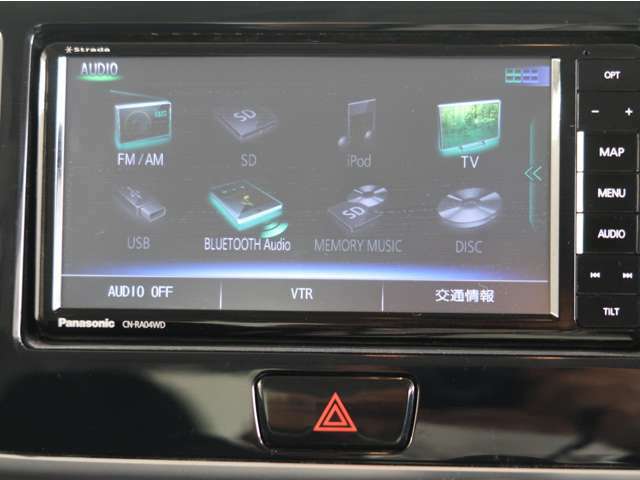 パナソニックストラーダ7V型ワイドSDナビゲーション（CN-RA04WD）CD/DVD再生　ミュージックサーバー　Bluetooth対応