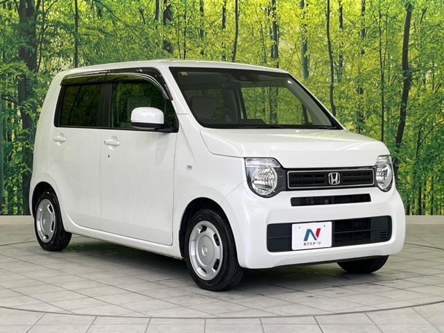 大好評のボディコーティング「弾スプラッシュコート」もご納車までに施工可能。通常のガラスコートと異なる、耐久年数6年の無機質ガラスコーティングが、ボディをキレイな状態に保ってくれます。
