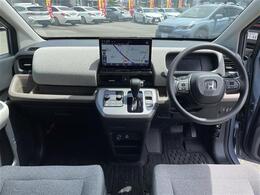 【インパネ全体】全方位で視界が広く、高い目線で運転もしやすいです！