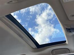 【天井】『天井』の画像になります。写真の内容に関してご不明点、ご質問等がございましたらお気軽にガリバー店舗までお問い合わせください。