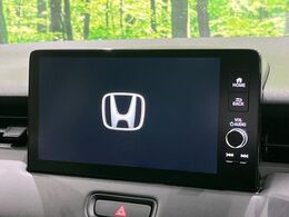 【純正9インチ　ホンダコネクトディスプレイ】視認性の高い大画面ディスプレイでナビの使用や、お持ちのスマートフォンと連携したbluetoothでの音楽再生が可能です♪
