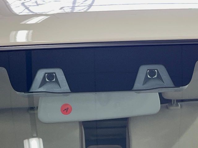 【スズキ　セーフティサポート】走行中に前方の車両等を認識し、衝突しそうな時は警報とブレーキで衝突回避と被害軽減をアシスト。より安全にドライブをお楽しみいただけます。