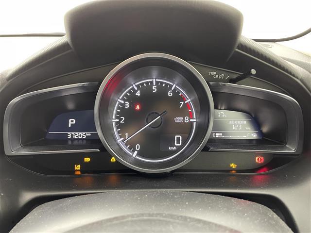 【スピードメーター】メーターがシンプルで見やすく運転しやすいですね！