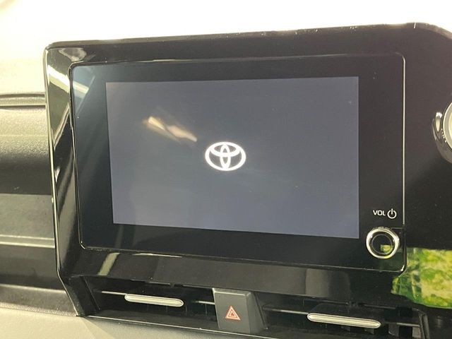 【8インチ　ディスプレイオーディオ】大画面のディスプレイはAppleCarPlayやAndroidAutoが利用可能。大きな画面でスマホナビアプリ等が利用いただけます♪