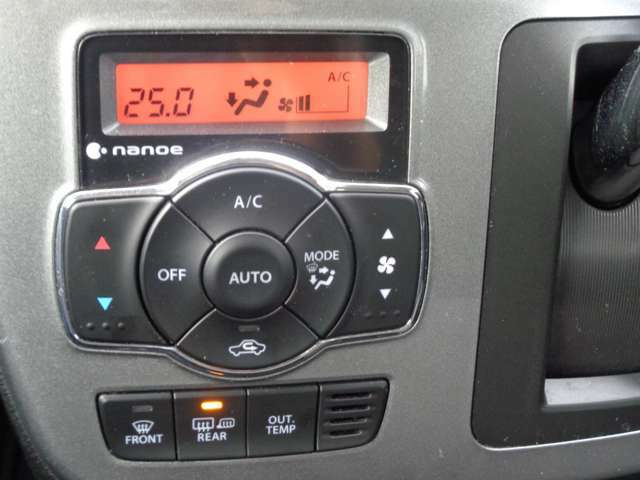 ☆オートエアコンです☆いつでも車内を　快適な温度に保てます☆