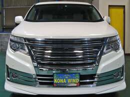 ★BOSE　5.1chサラウンド・サウンド付後席プライベートシアターシステム（後席11インチワイドディスプレイ、13スピーカー、後席リモコン、回転イヤーパッド付ワイヤレスヘッドフォン2個）