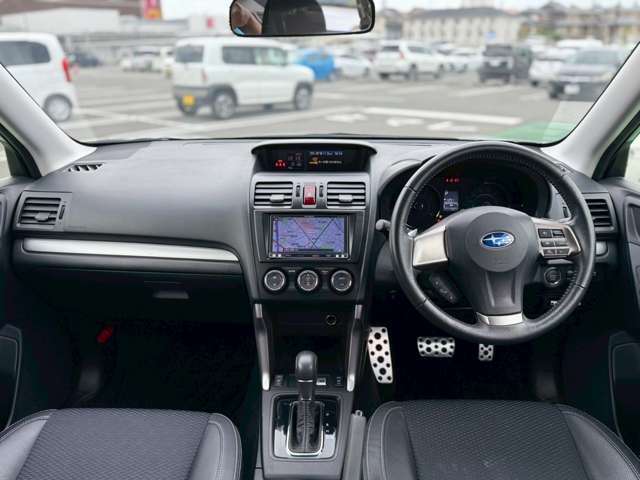 ☆買取直売メリットまだあり☆　　　　当社でメンテナンスさせて頂いていたお客様から直接買取してるので前オーナーの使用状況や車の状態をすべて把握しているので本当に安心できます♪