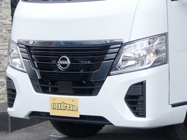 LEDフォグランプをはじめ、追加カスタムも承ります♪