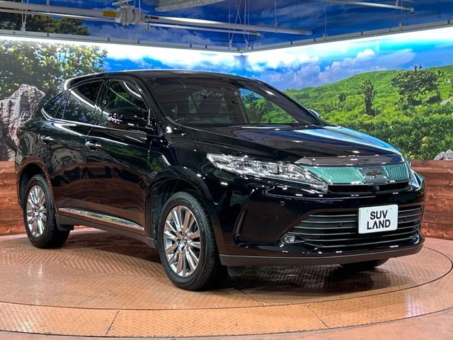 大好評のボディコーティング「弾スプラッシュコート」もご納車までに施工可能。通常のガラスコートと異なる、耐久年数6年の無機質ガラスコーティングが、ボディをキレイな状態に保ってくれます。