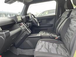 【助手席】きれいな助手席なので家族や友だちに乗ってもらっても安心です！