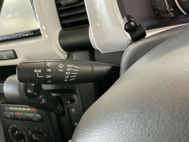 運転席周りに大きな傷、汚れ、へたりなどなく良質な状態です！