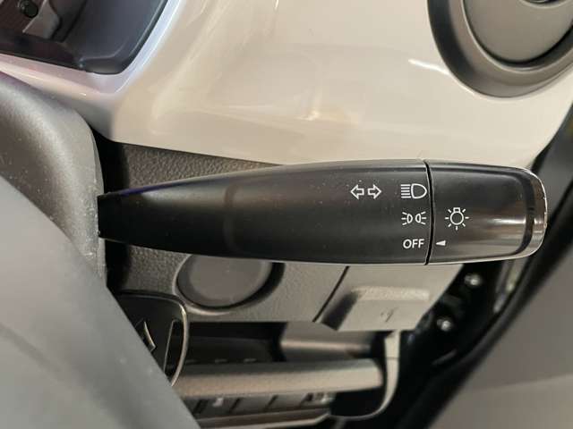 運転席周りに大きな傷、汚れ、へたりなどなく良質な状態です！