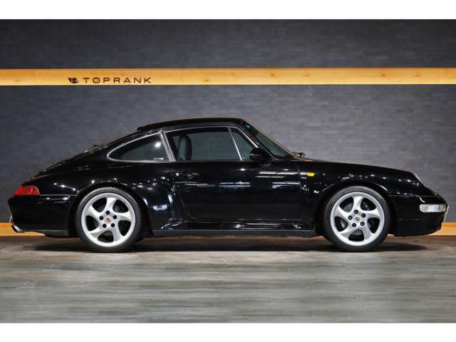 カレラSのデビューは1997年、現代のカレラの様に同時にデビューではなく、モデル末期にデビューした為