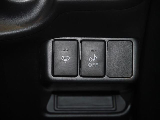 フロントガラス熱線/車両接近通報OFF