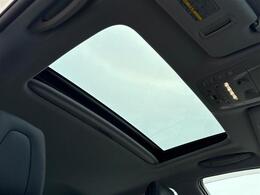 大人気メーカーオプションムーンルーフ装備☆