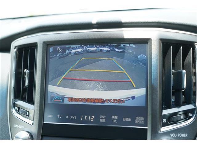 バックカメラ装備☆後退操作時に車輌の後方状況がモニターで確認できるガイドライン付き☆メーカーオプションインテリジェントパーキングアシストも装備☆