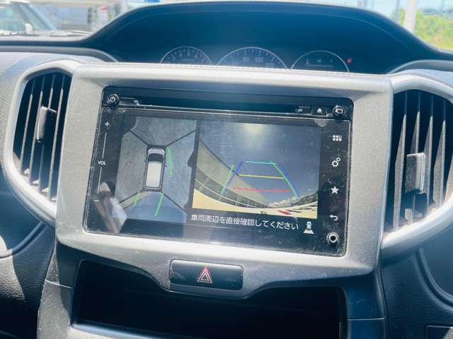 メモリナビです。フルセグtvが観れます。
