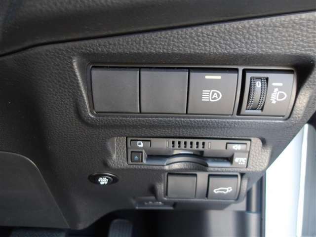 ETC車載器付きです。高速道路の料金所もスムーズに通過できます。