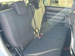 後部座席ともに状態も良いです。