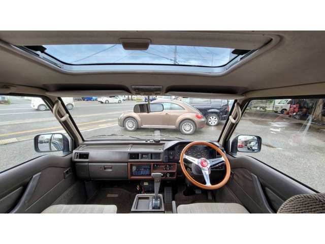 三菱 デリカスターワゴン 2.0 GLX クリスタルライトルーフ 1993