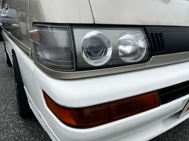 三菱 デリカスターワゴン 2.0 GLX クリスタルライトルーフ 1993