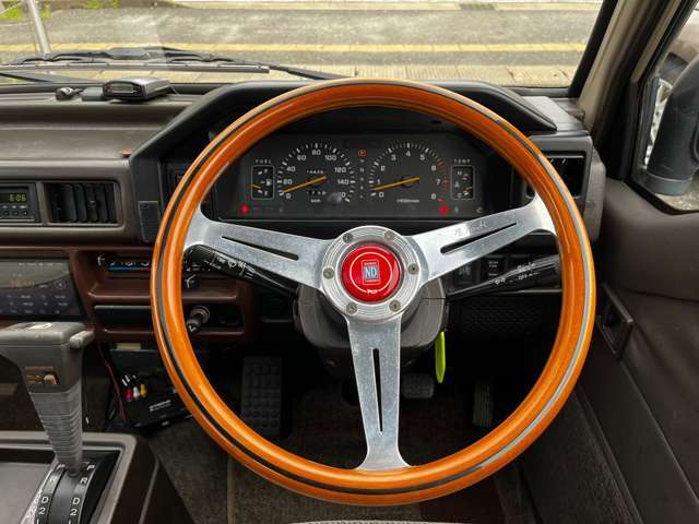三菱 デリカスターワゴン 2.0 GLX クリスタルライトルーフ 1993
