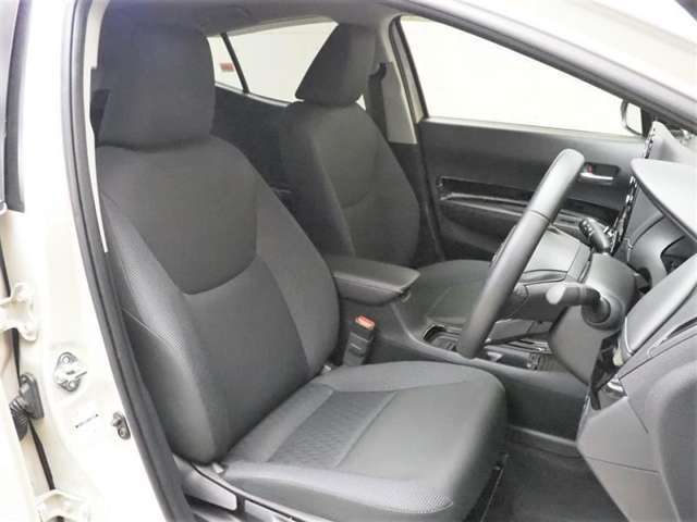 運転しやすいポジションのフロントシート
