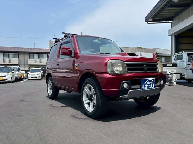 当店は自社工場完備！！車検はもちろん様々な修理や取り付けにも対応できます！3年間オイル交換等何度でも可能なお得なメンテナンスパックもご用意しております。詳しくは紹介ページをご覧ください。