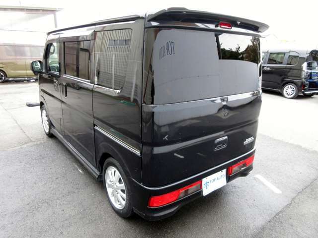 【軽自動車専門店】常時展示台数在庫450台の大型展示場で現行モデルからオールドルックなマニアックなお車まで幅広く展示中！格安軽自動車でお探しならお任せ下さい！！